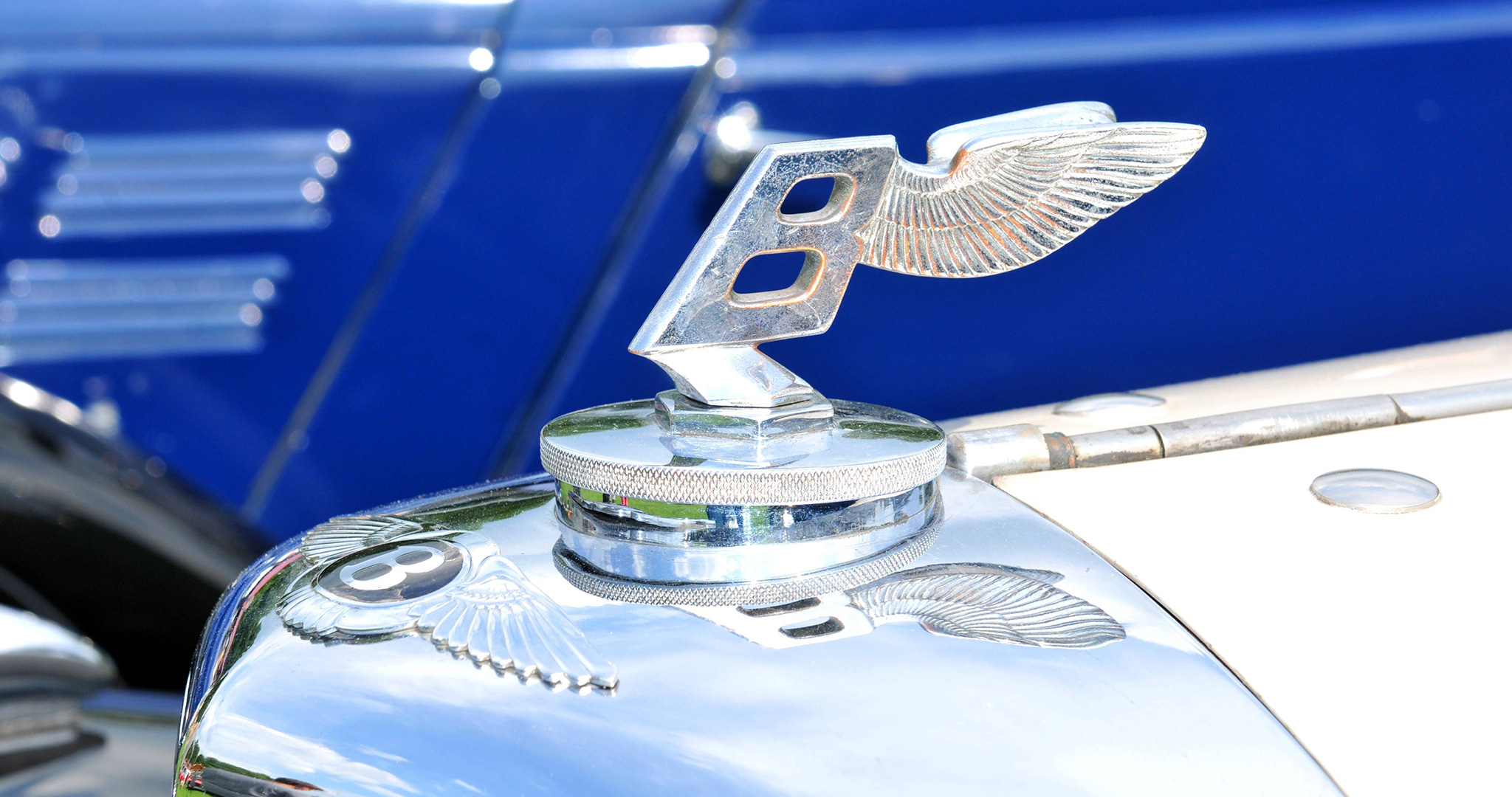 Bentley ставит на электрификацию